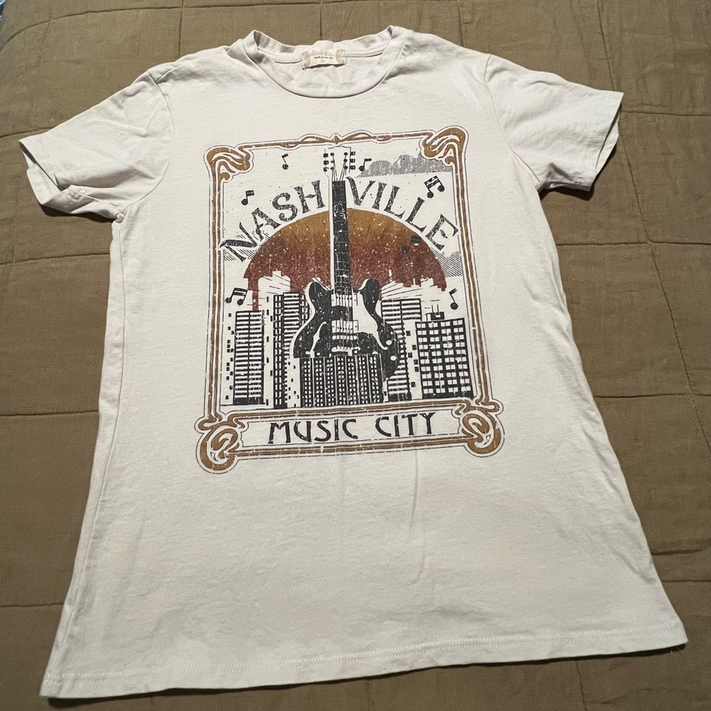 Altar’d State Nashville t-shirt, size XS
